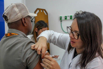 Vacinação contra a gripe chega à Feira Livre neste domingo (14) e amplia acesso da população à imunização