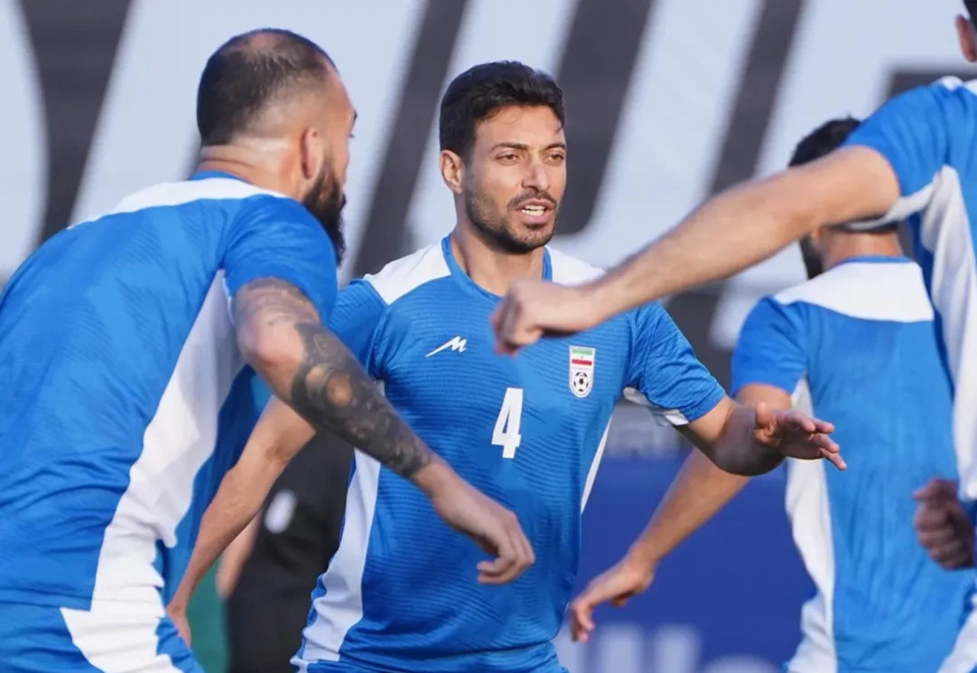 Iranianos v&atilde;o &agrave;s ruas e pedem que Fifa retire o pr&oacute;prio pa&iacute;s da Copa do Mundo
