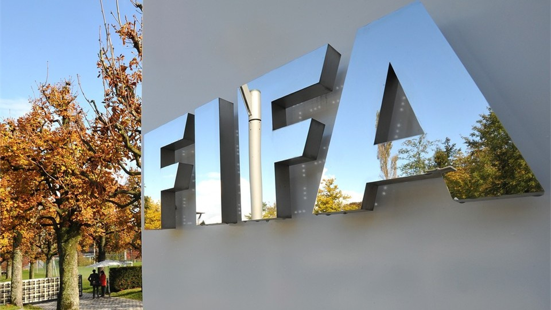 Sal&aacute;rio anual de Infantino na Fifa &eacute; um pr&ecirc;mio gordo de loteria; saiba o valor