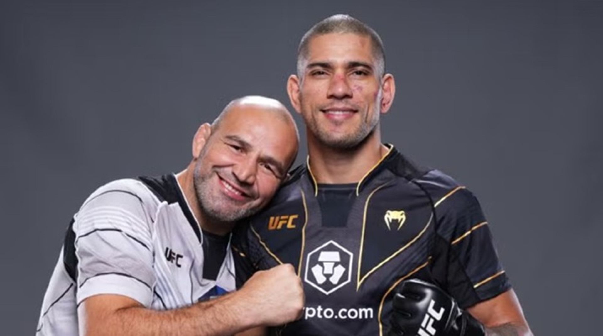 Glover projeta pressão de Poatan para cima de Gane no UFC Ca