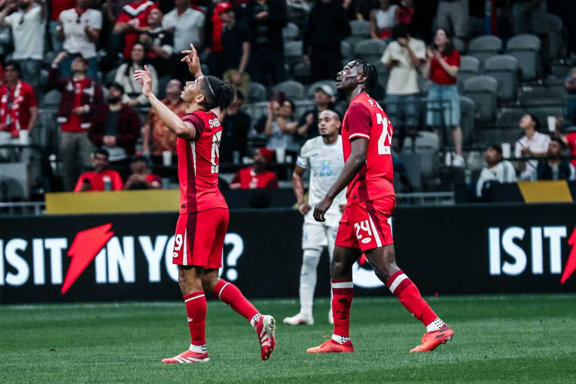 T&eacute;cnico ignora invas&atilde;o b&oacute;snia e confia em torcida do Canad&aacute;