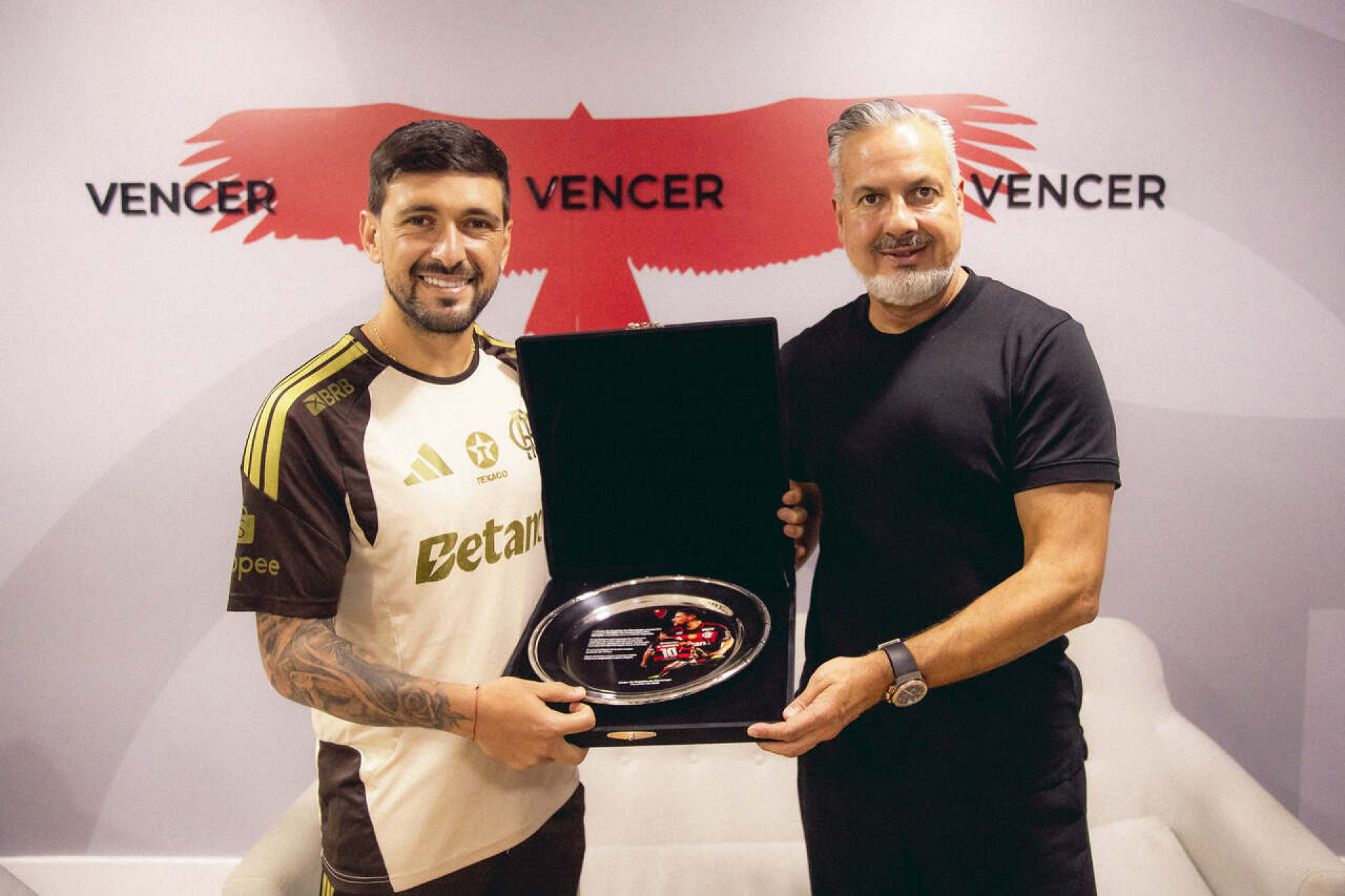 Arrascaeta receber&aacute; Medalha Tiradentes por trajet&oacute;ria no Flamengo
