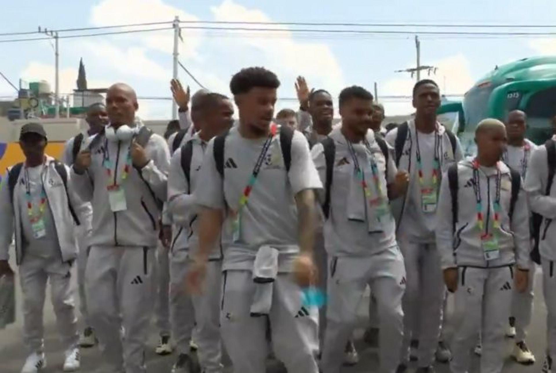 Vídeo! Chegada da África do Sul para estreia na Copa do Mund