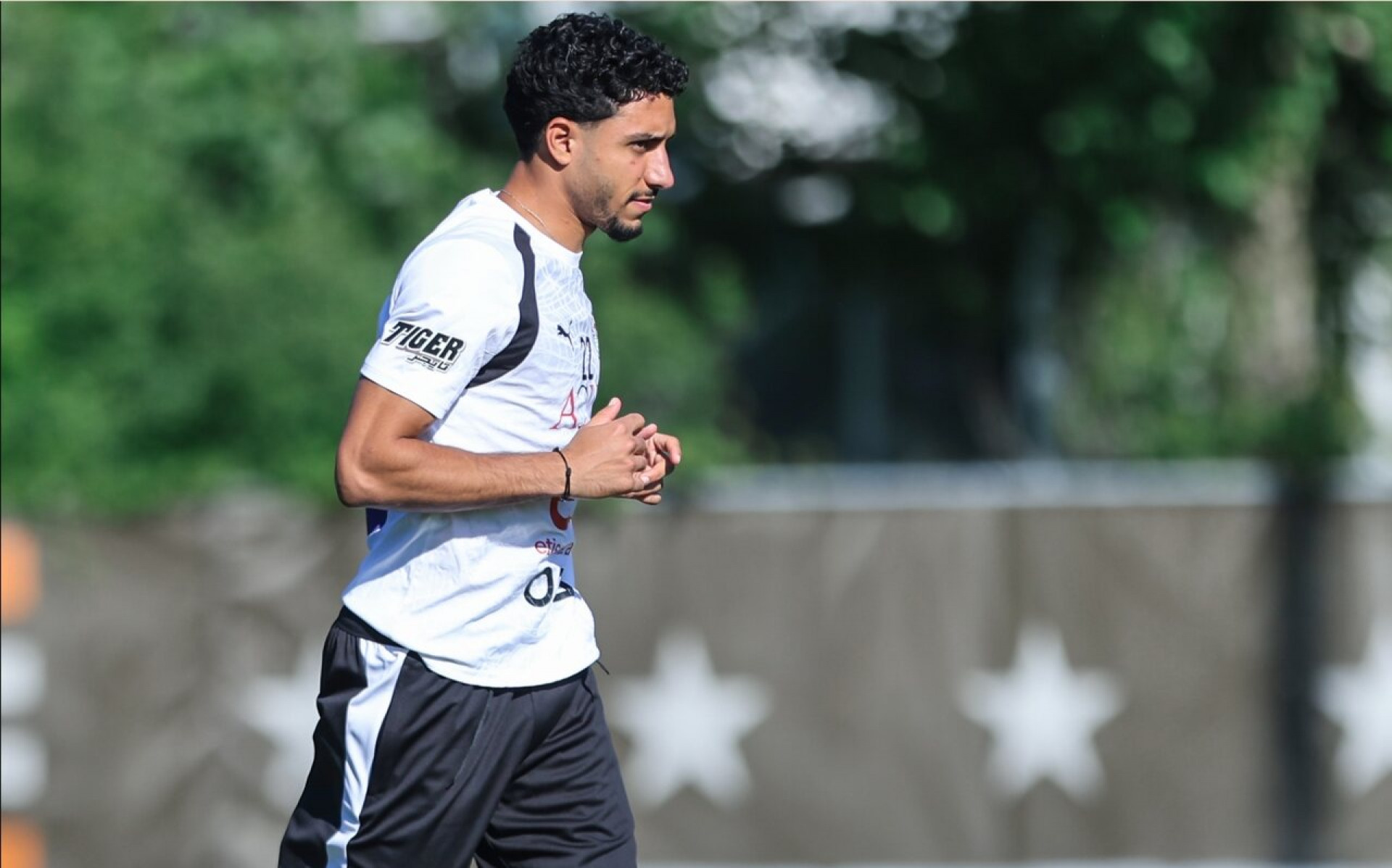 Marmoush mira mata-mata e eleva ambi&ccedil;&atilde;o do Egito para a Copa