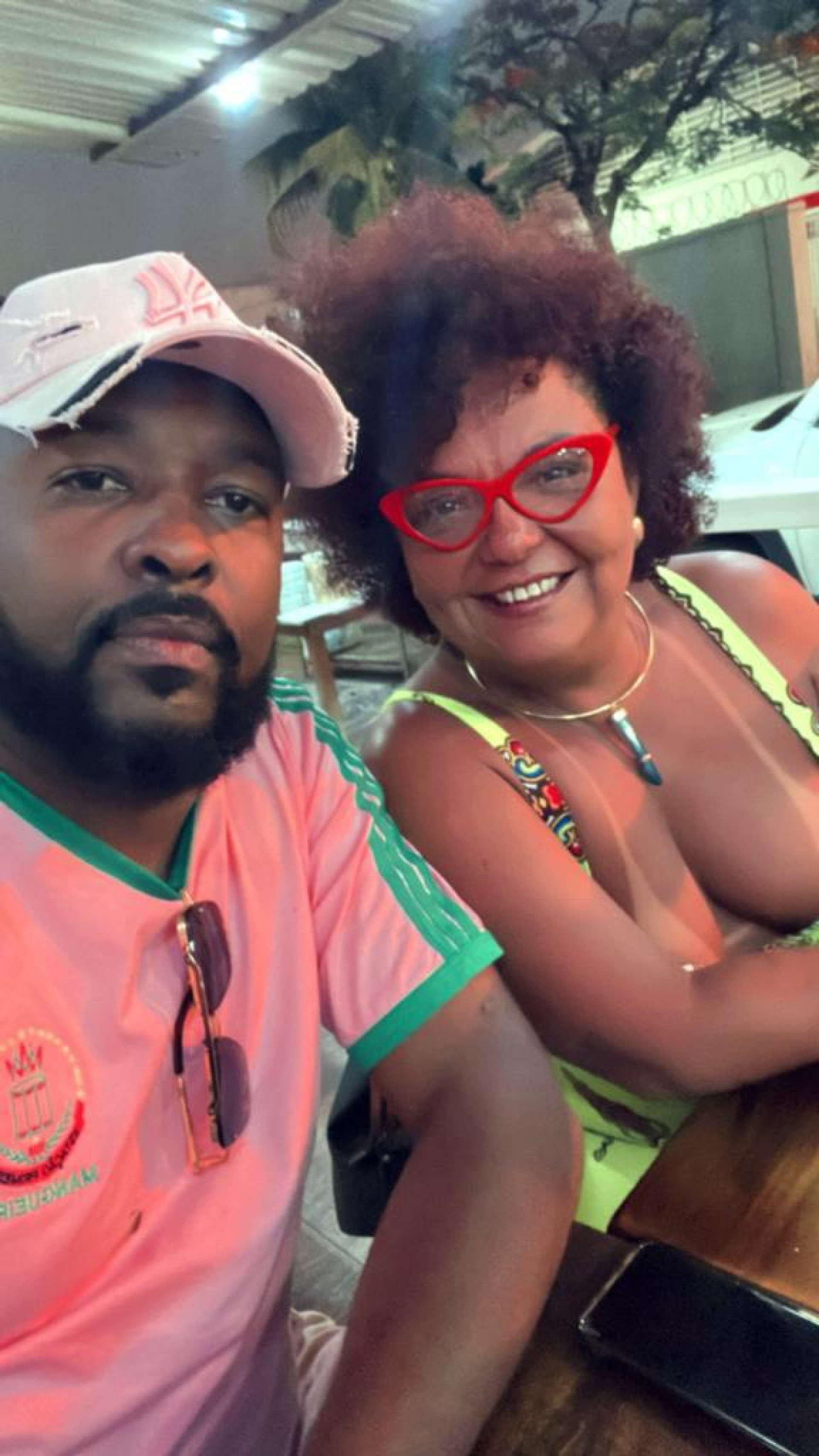 Babi Cruz comemora 4 anos de namoro e relembra críticas: 'Ju