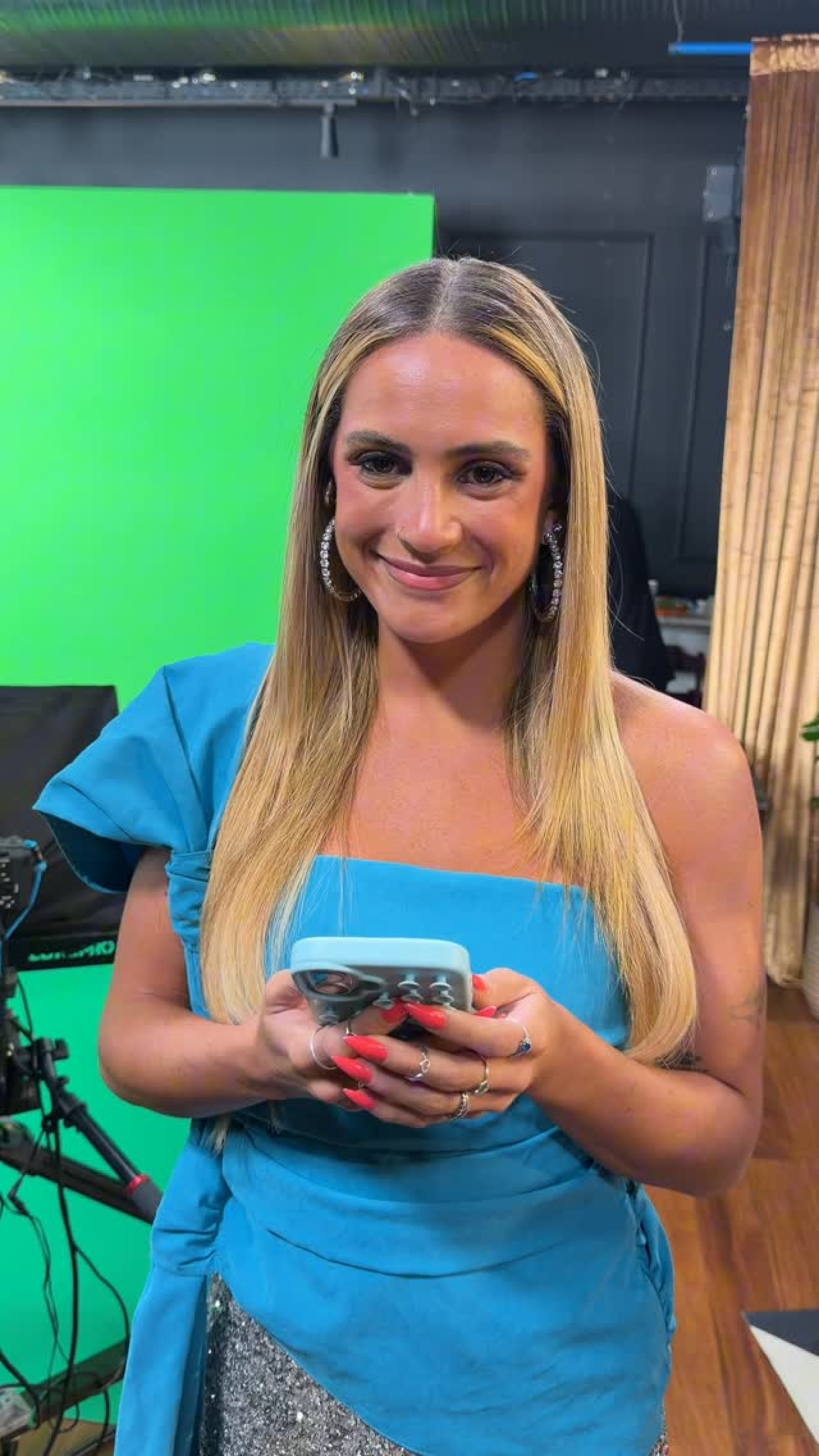 Luisa Perissé relata princípio de paralisia facial durante g