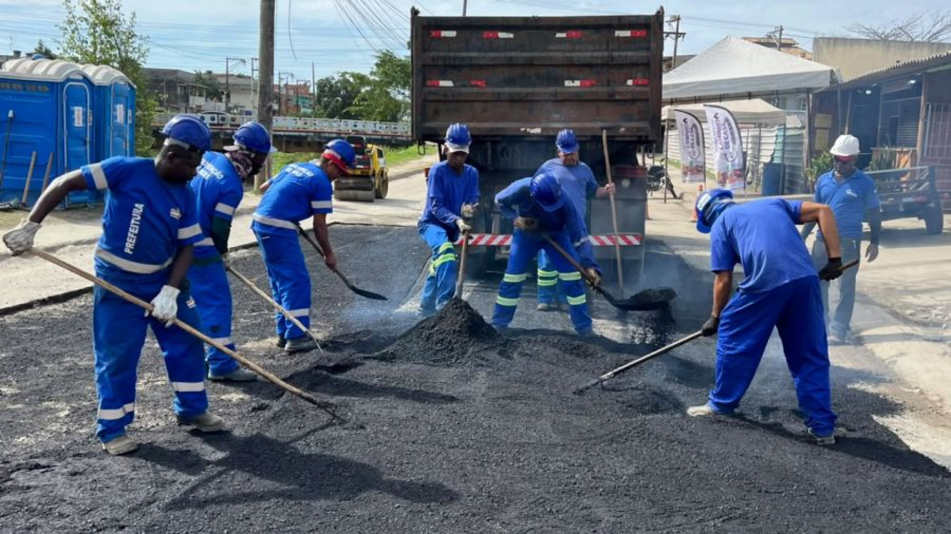 Asfalto novo chega a ruas e avenidas de Rio das Ostras e ref