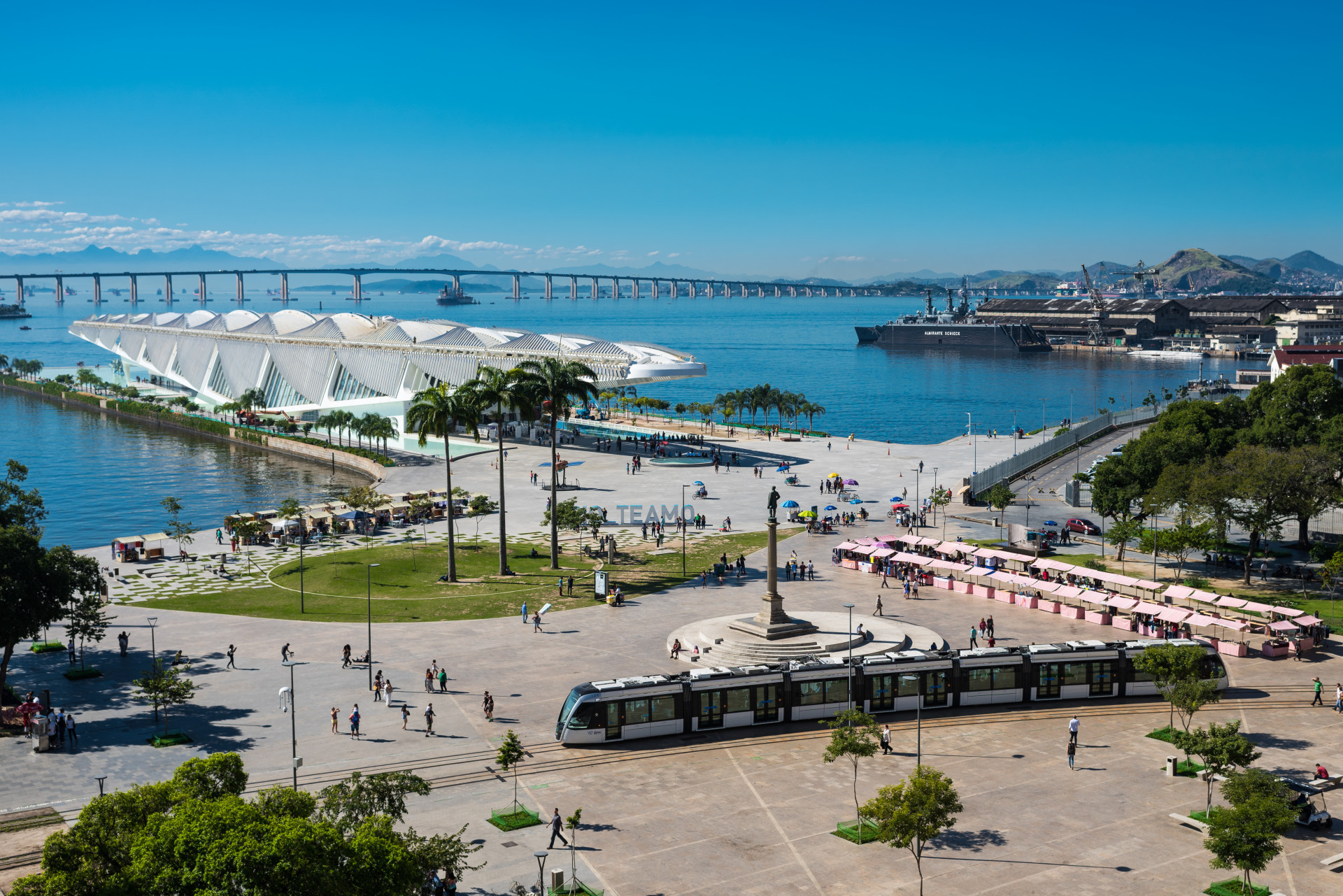 Para chegar ao Museu do Amanhã, muita gente opta pelo 'trenzinho' - Alex Ferro/Divulgação