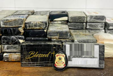 PF prende funcionário do aeroporto de Guarulhos com 70 quilos de cocaína e tijolos 'abençoados'