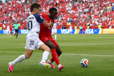 Anfitrião da Copa do Mundo, Canadá empata com a Bósnia em estreia agitada