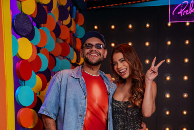Lexa assume comando do 'TVZ ao Vivo' junto de Gominho