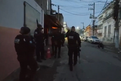 Operação mira facção responsável por extorquir moradores e comerciantes no Complexo do São Carlos