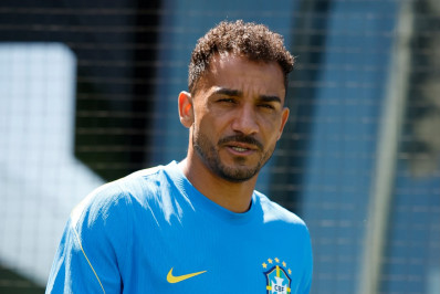 Ancelotti mantém time com dupla do Flamengo em treino e Seleção não deve ter novidades em estreia