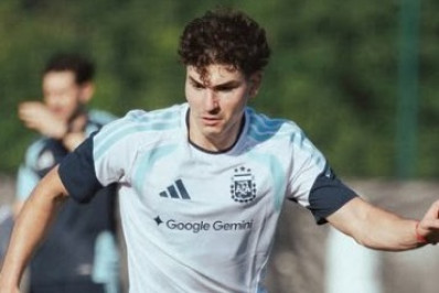 Barcelona confia no desejo de Julián Álvarez e não se assusta com oferta do Real Madrid