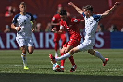 Ataque do Canadá perde gols em série e gera reações na web após empate