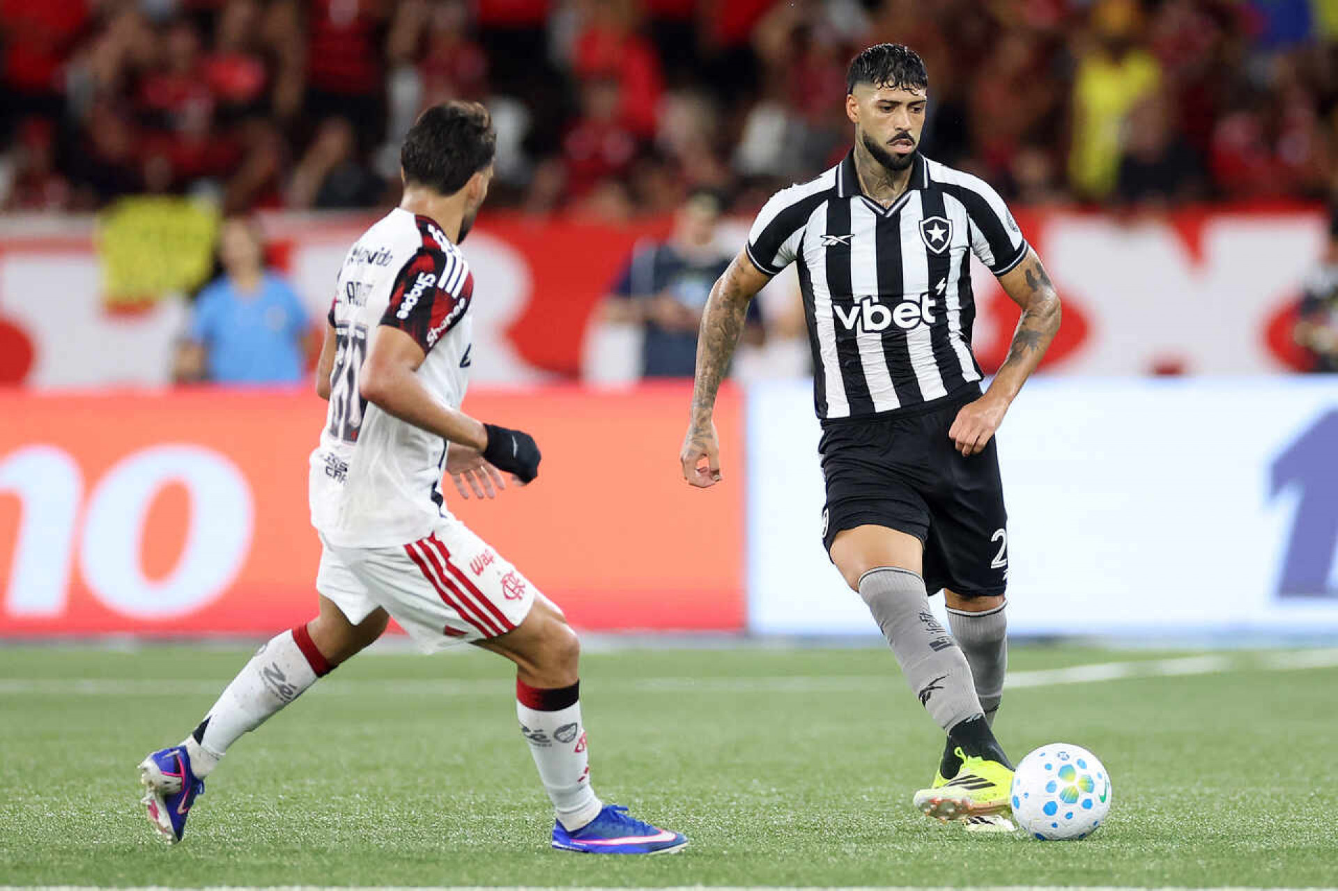 Barboza &eacute; suspenso pelo STJD, e estreia pelo Palmeiras ser&aacute; adiada