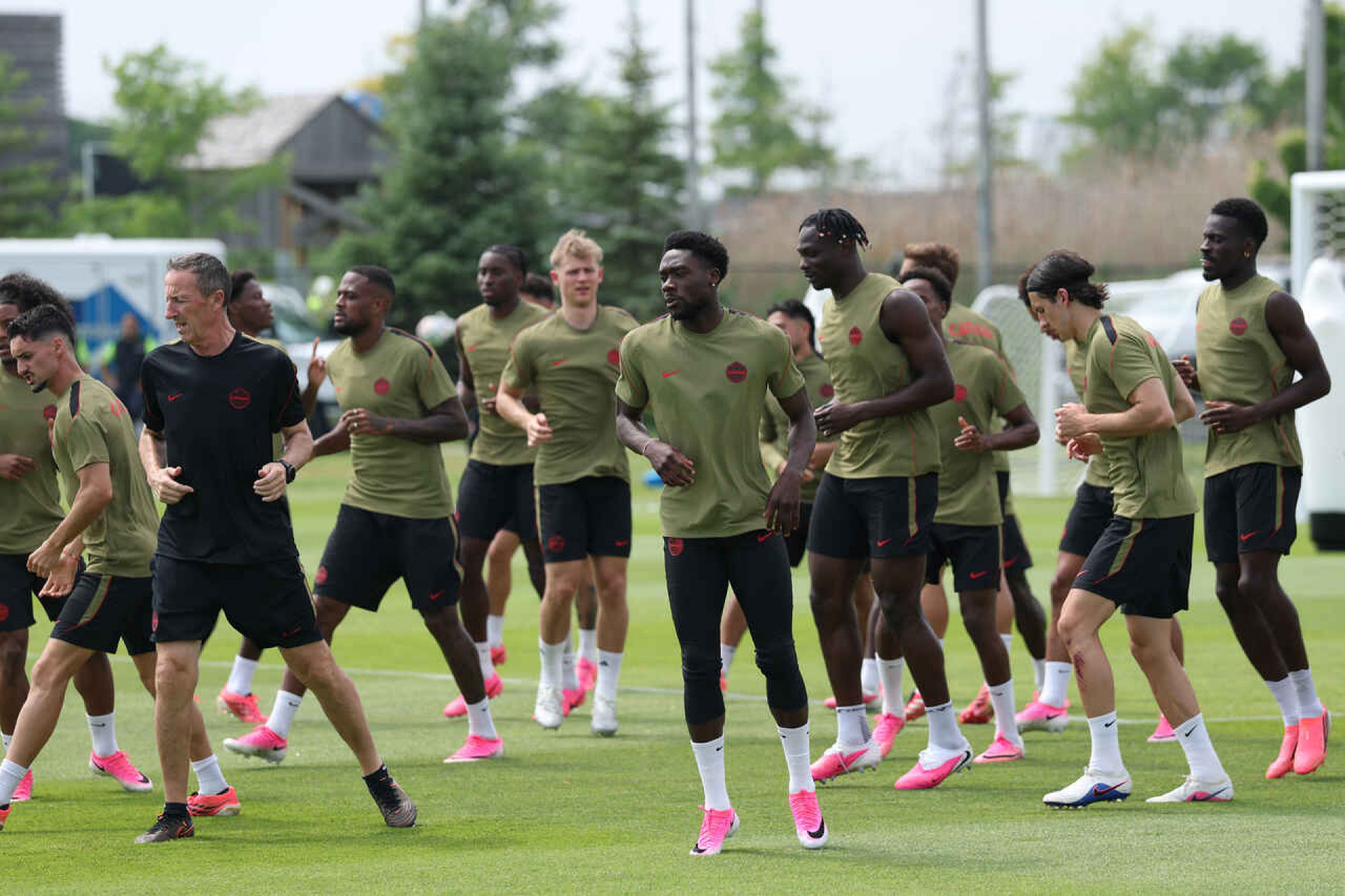 Clima para estreia do Canad&aacute; na Copa do Mundo &eacute; marcado pela ansiedade