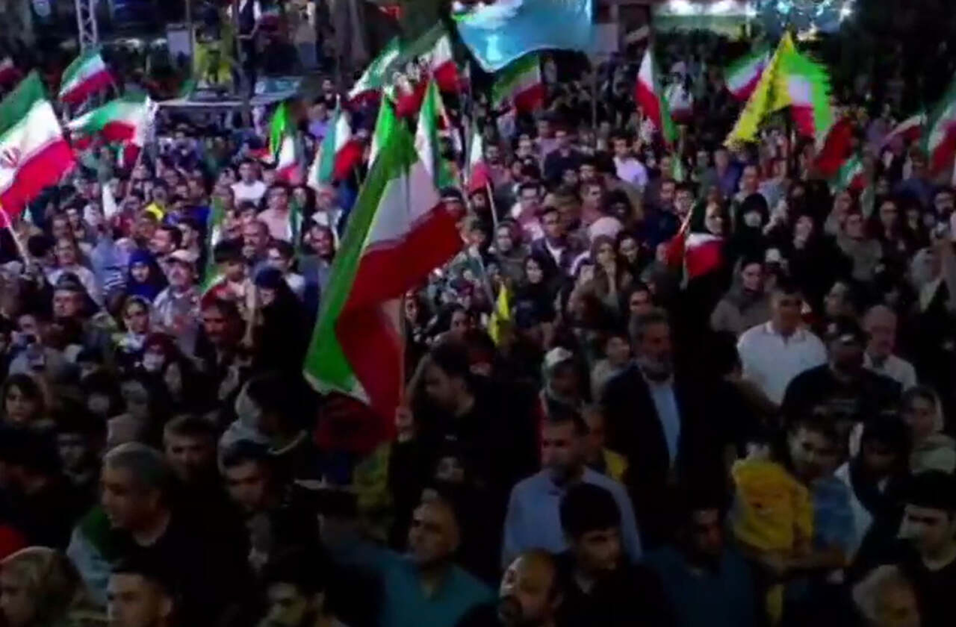 Vistos geram crise na delega&ccedil;&atilde;o iraniana antes da estreia na Copa