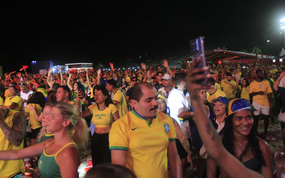 Movimentação na Fan Fest em Copacabana - Reginaldo Pimenta/Agência O DIA