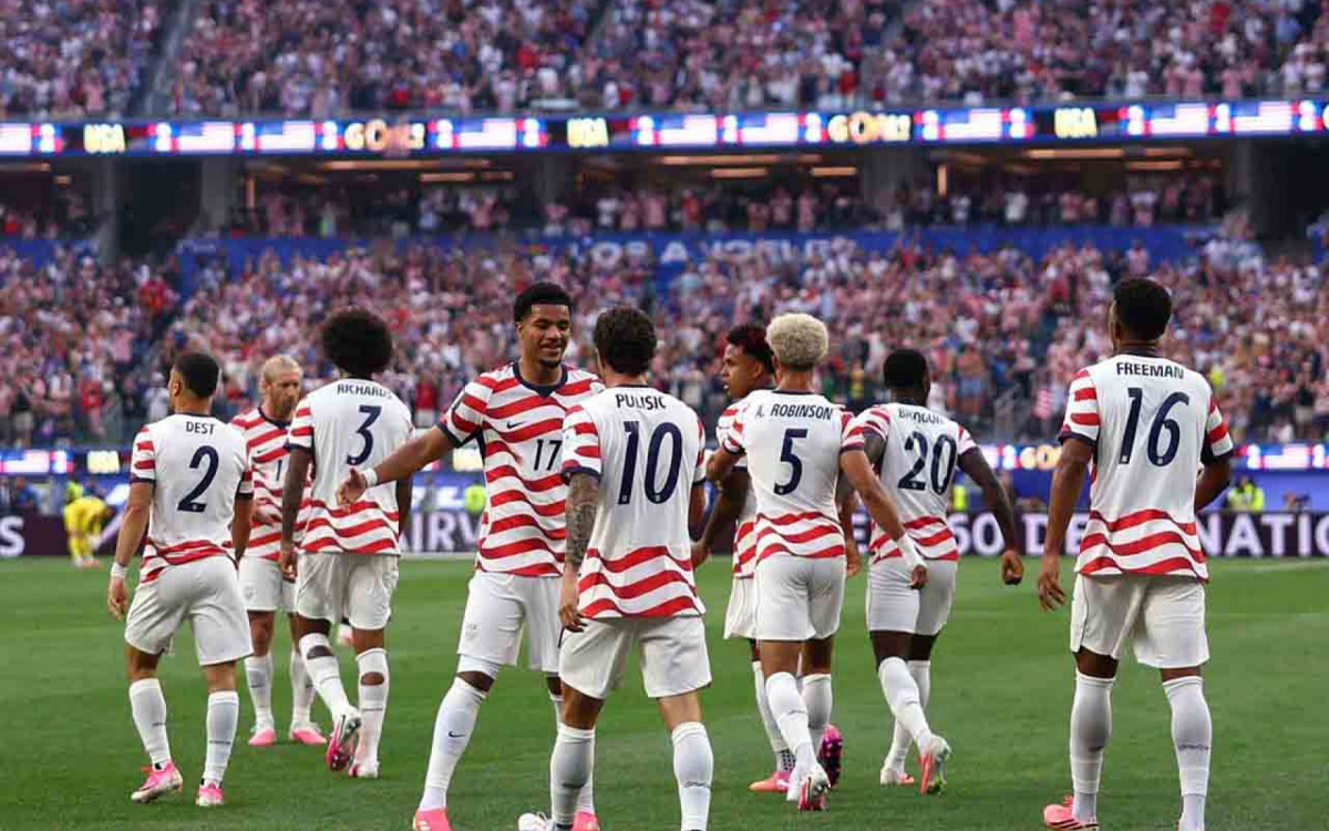 Estados Unidos passeiam no primeiro tempo e goleiam o Paraguai