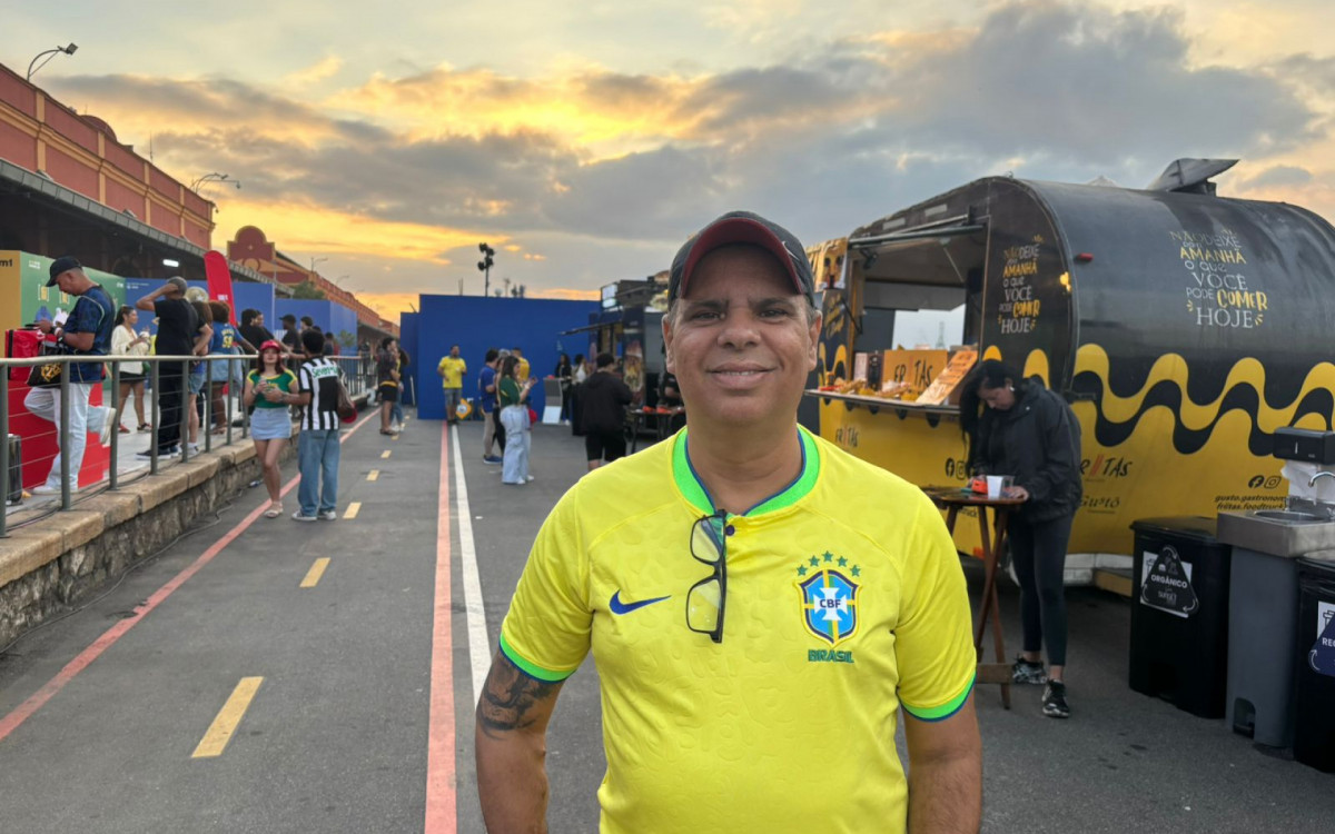 Jorge Marcos Ara&uacute;jo, de 46 anos, &eacute; vasca&iacute;no e torce por gol de Rayan na Copa - Jo&atilde;o Alexandre Borges/Ag&ecirc;ncia O Dia