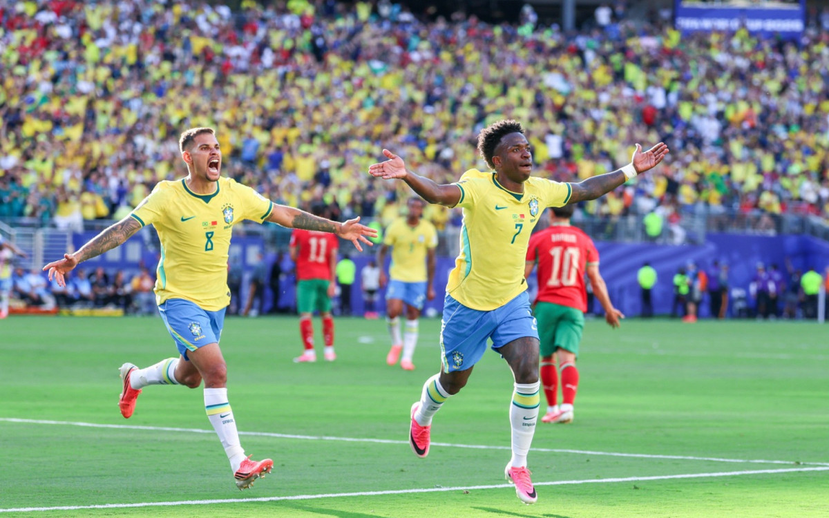 Brasil estreou na Copa do Mundo contra o Marrocos