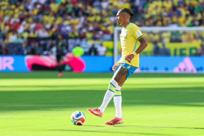 Torcedores criticam atuações de Raphinha e Igor Thiago em estreia da Seleção