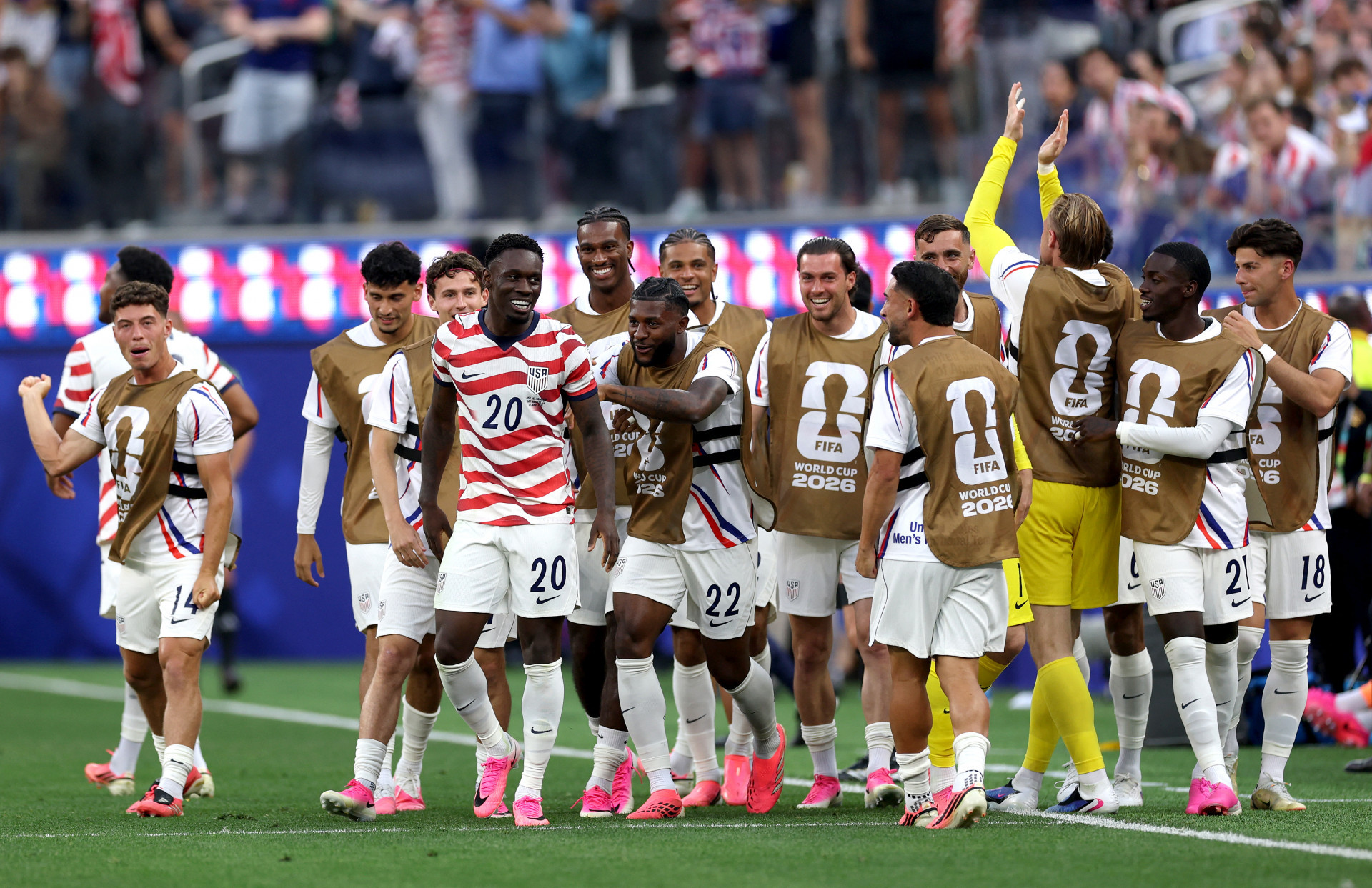 Os Estados Unidos estrearam na Copa do Mundo de 2026 com vitória sobre o Paraguai por 4 a 1 - Jamie Squire / Getty Images North America / Getty Images via AFP