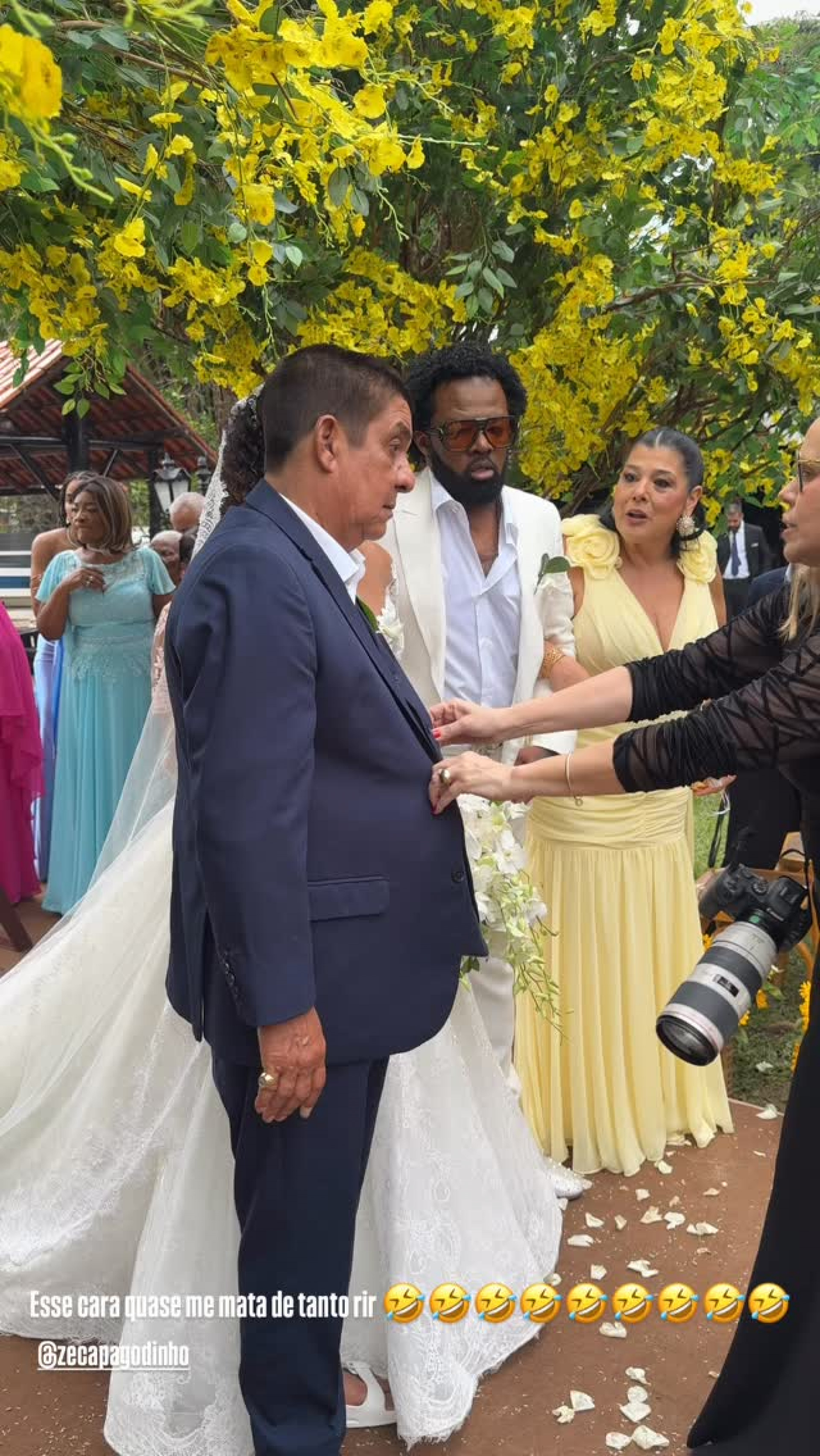 Zeca Pagodinho em casamento de Xande de Pilares - Reprodução / Instagram