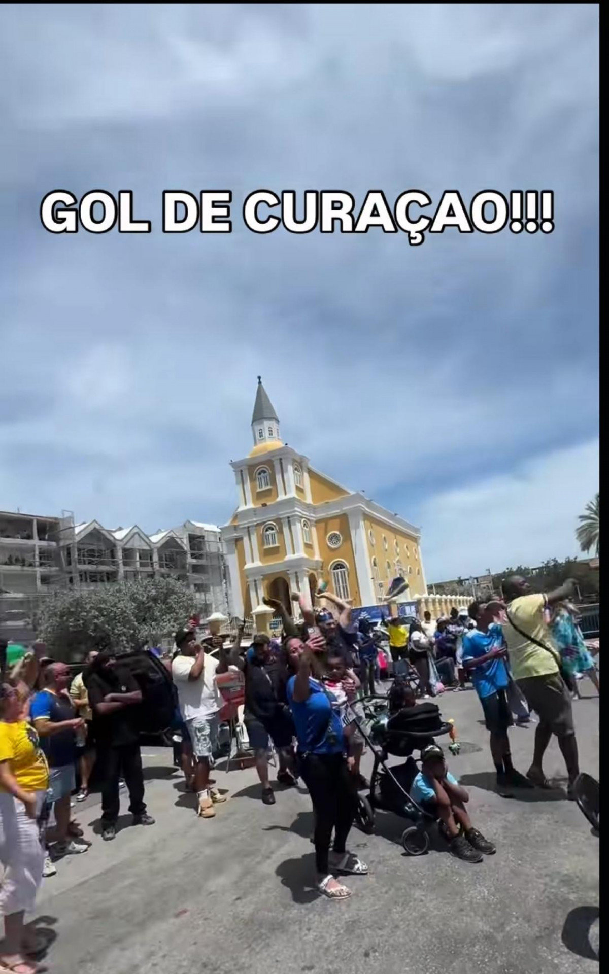 Comemora&ccedil;&atilde;o dos torcedores de Cura&ccedil;&atilde;o ap&oacute;s gol contra a Alemanha - Reprodu&ccedil;&atilde;o / Instagram