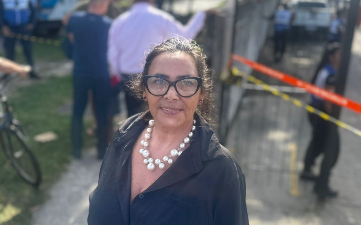 Jeane Canivello é moradora local e viu a cena - Gabriel Salotti/Agência O DIA