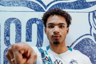 Volante deixa o Botafogo e é anunciado por clube mexicano