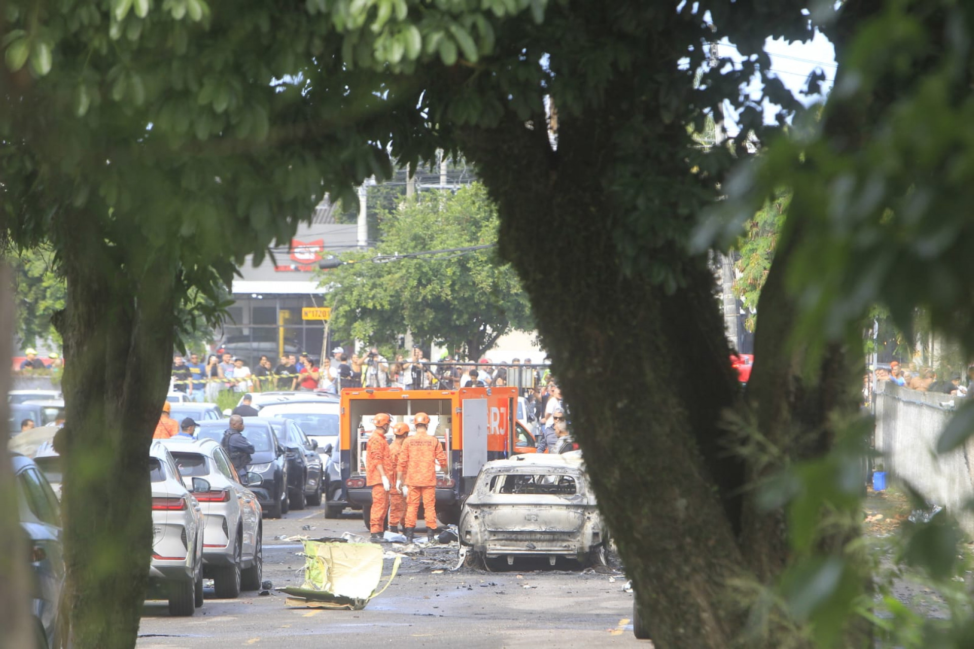 Queda de helicópteros deixou seis mortos, no Recreio dos Bandeirantes - Reginaldo Pimenta / Agência O Dia