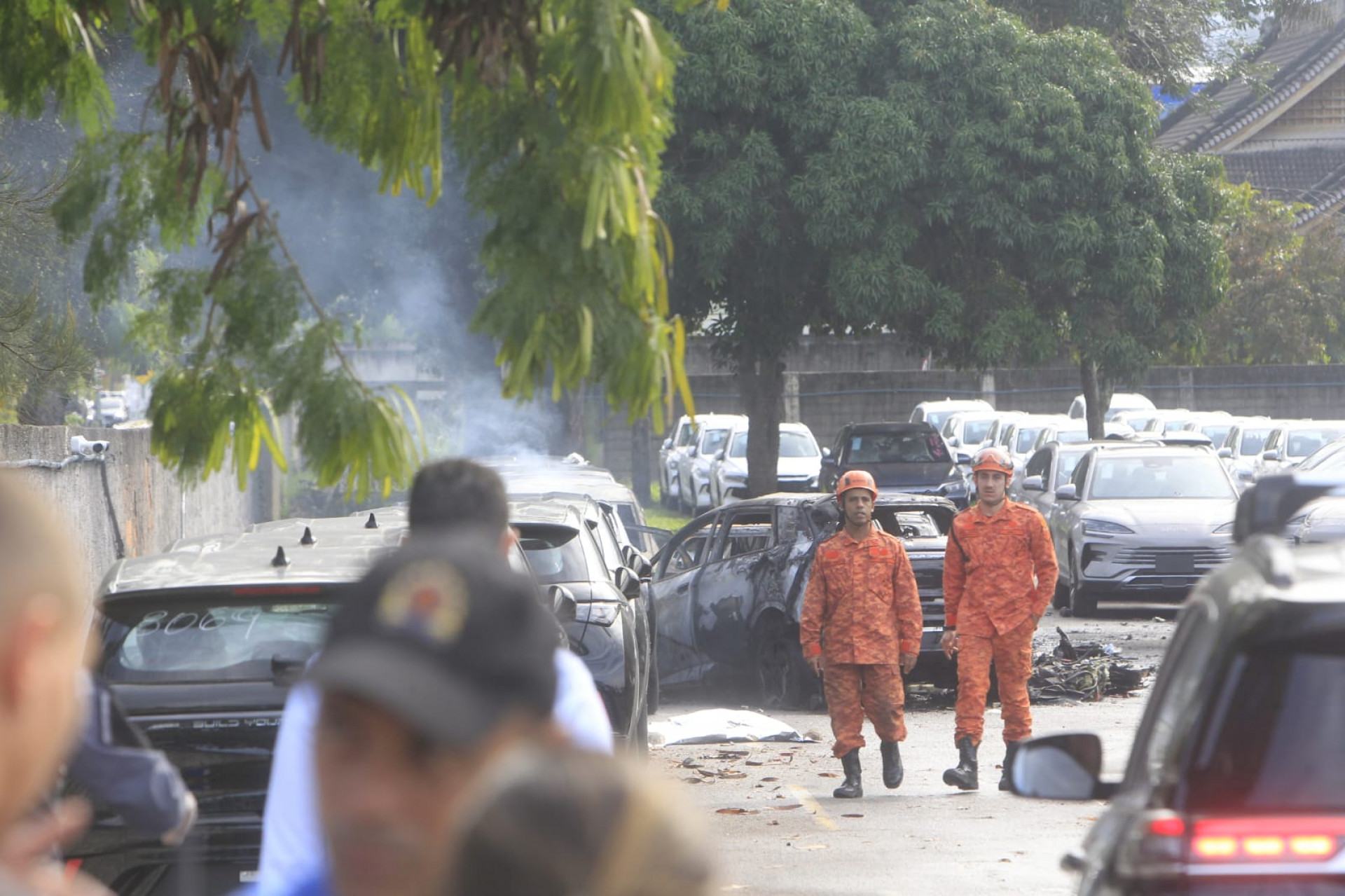 Queda de helicópteros deixou seis mortos, no Recreio dos Bandeirantes - Reginaldo Pimenta / Agência O Dia