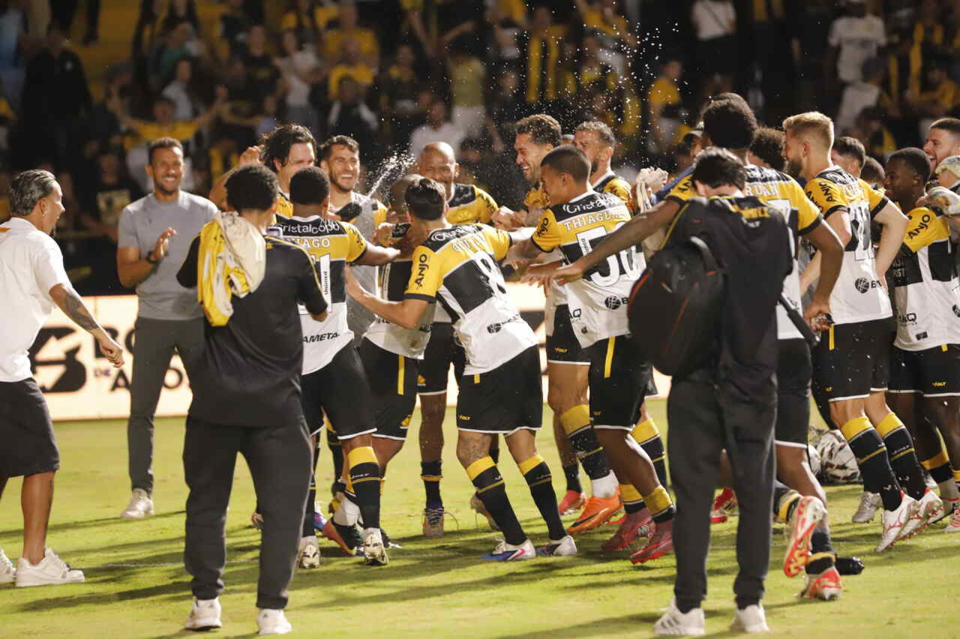 Crici&uacute;ma x Cear&aacute;: Onde assistir, escala&ccedil;&otilde;es e arbitragem