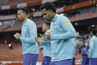 Rodrygo defende seleção brasileira depois de tropeço na estreia: 'Não está tudo errado'