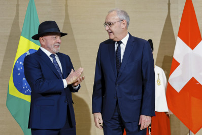 Lula se reúne com presidente da Suíça antes da cúpula do G7