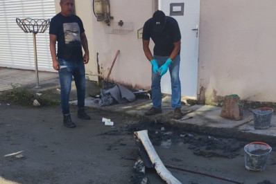Ligações clandestinas de esgoto colocam ruas e saúde pública em risco em Rio das Ostras