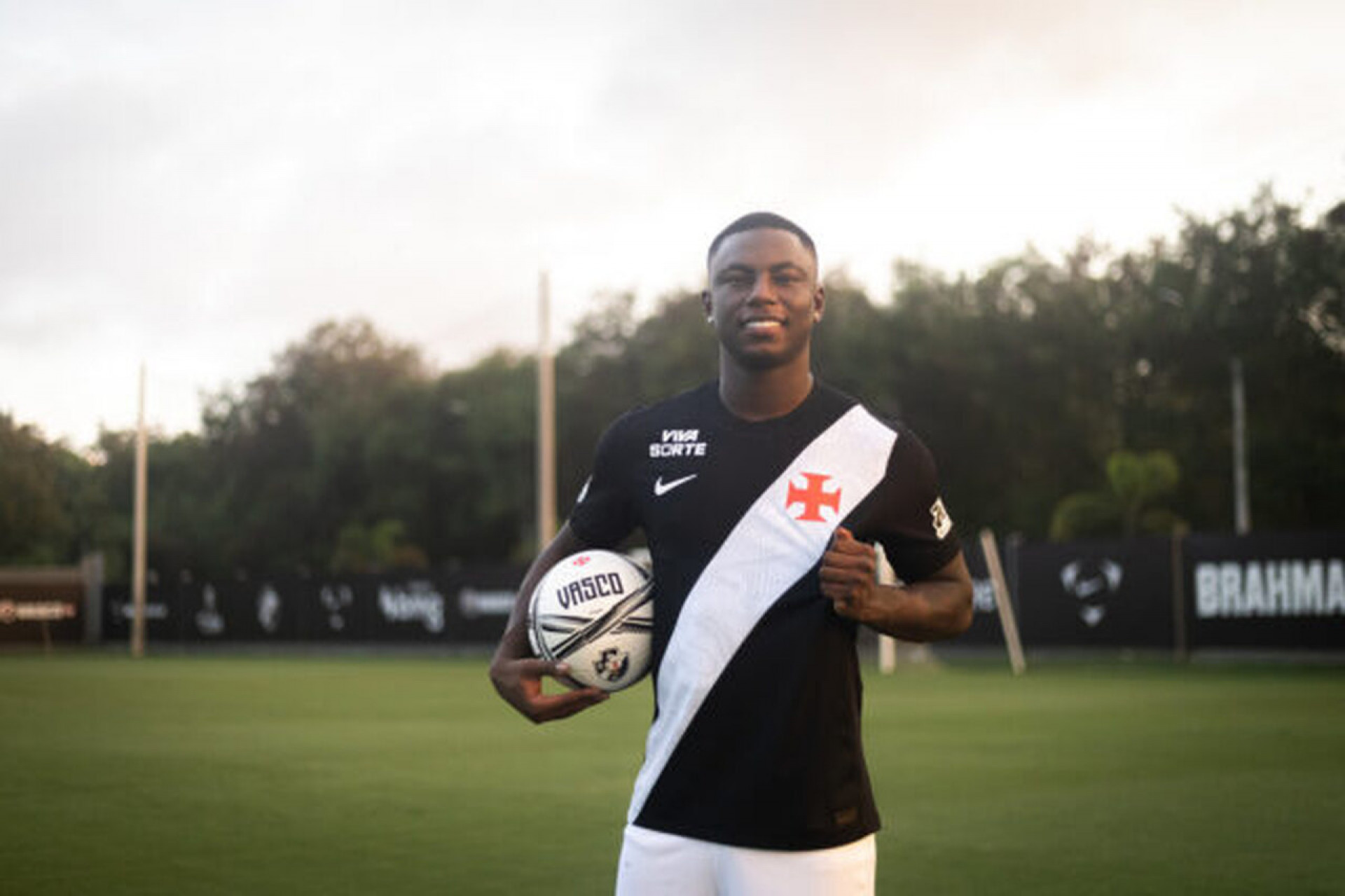 Marino perde espa&ccedil;o no Vasco e atrai olhares do mercado sul-americano