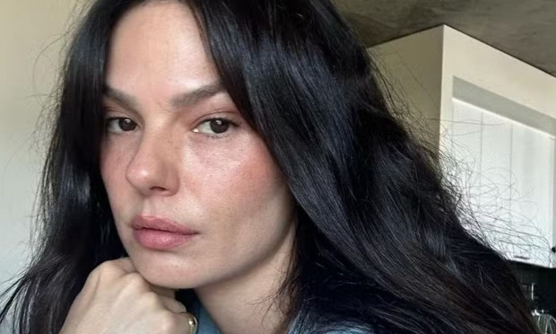 Atriz Isis Valverde fecha acordo com ex-funcionária após ação trabalhista