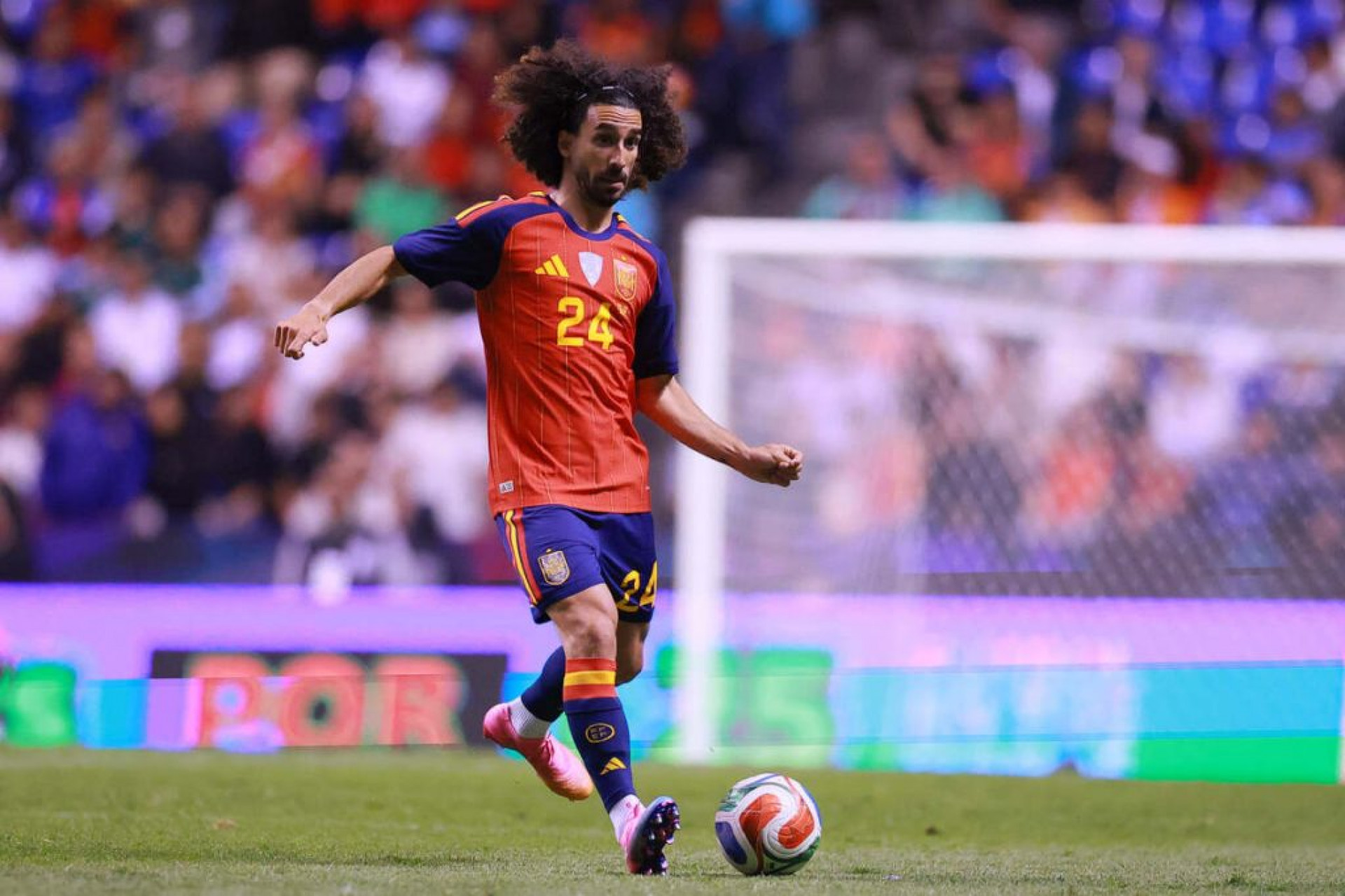 Real Madrid anuncia contrata&ccedil;&atilde;o do lateral-esquerdo Cucurella