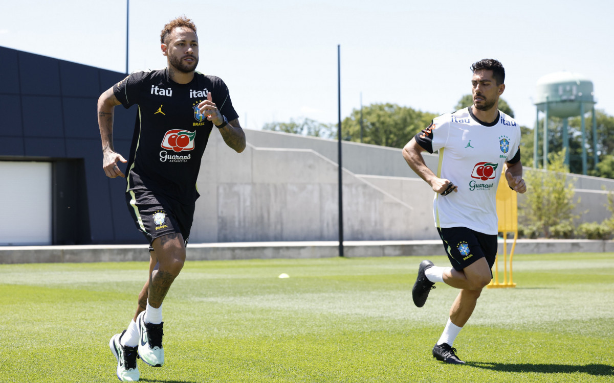 Camisa 10 realizou atividades f&iacute;sicas
