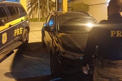 Placas falsas levantam suspeita e levam polícia a recuperar carro furtado em Casimiro
