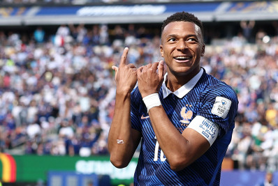 Mbappé supera Ronaldo e se torna o mais jovem a marcar 14 gols em Copas do Mundo