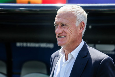 Deschamps elogia segundo tempo da França e destaca importância de estrear com vitória