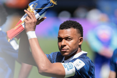 Mbappé descarta 'vingança' contra Senegal e celebra vitória na estreia: 'Ajudei meu time'