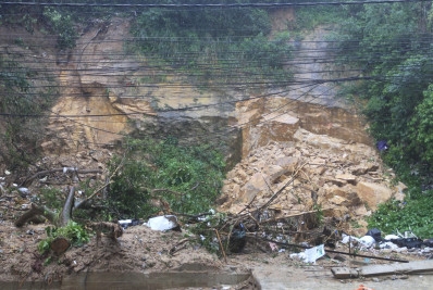 'Baita susto e livramento', diz morador da Rocinha após deslizamento
