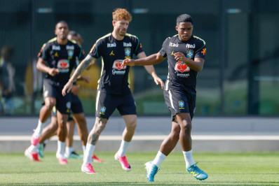 Matheus Cunha elogia Endrick e o vê como 'um dos grandes talentos' da Seleção