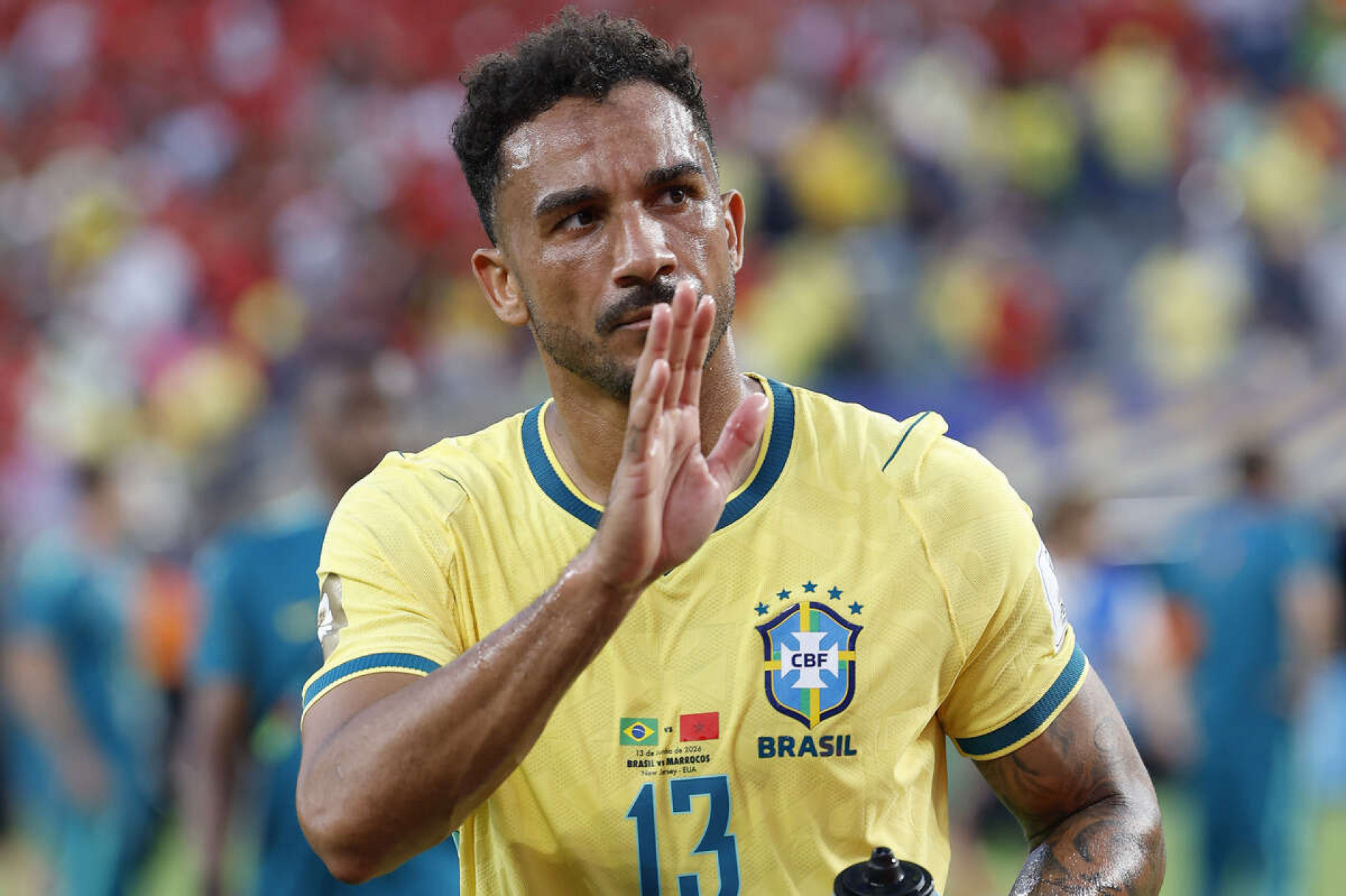 Cafu descarta crise nas laterais do Brasil: ”O problema &eacute; de conjunto”