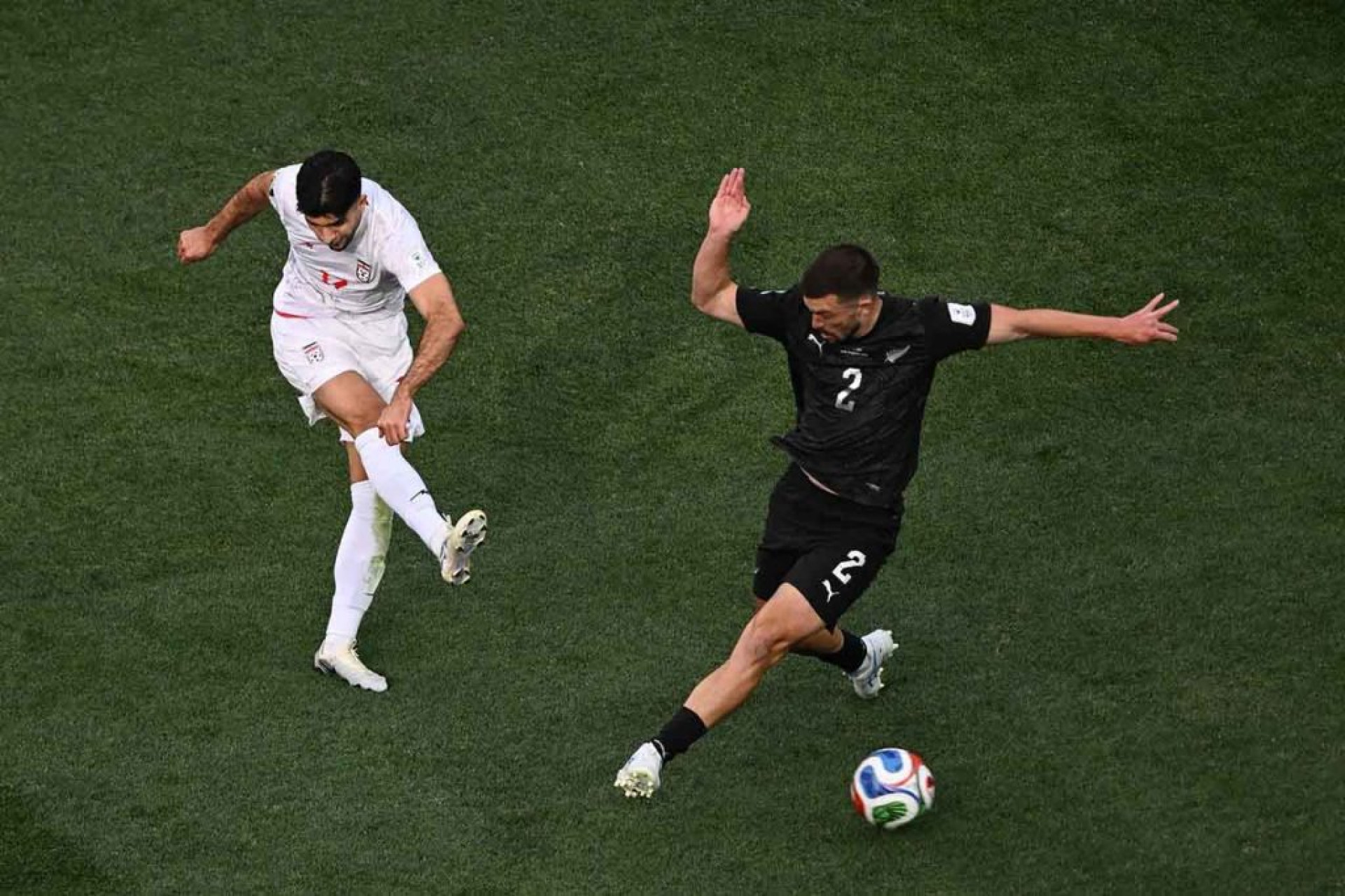 Ir&atilde; e Nova Zel&acirc;ndia empatam em jogo intenso pela Copa do Mundo